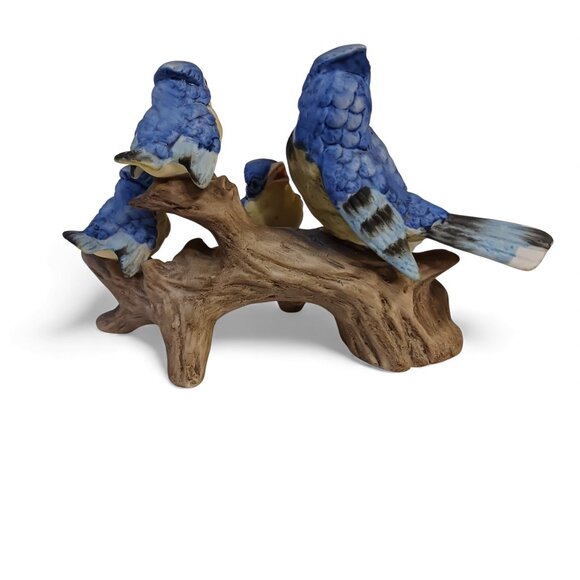 Mid-Century Vintage Ceramic JAPAN Kitsch Bluebird Family Figurine. - Picture 8 of 14